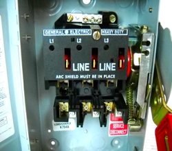 Safety & Disconnect Switches